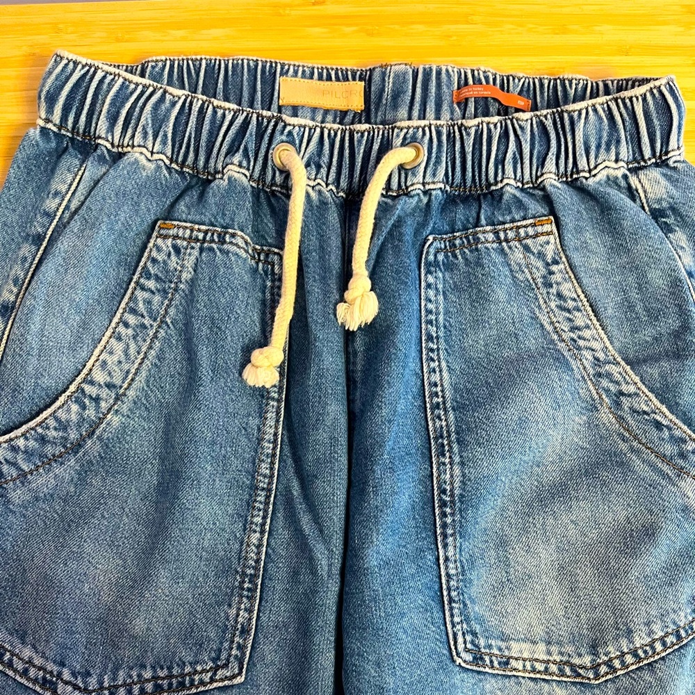 Pilcro blue jeans